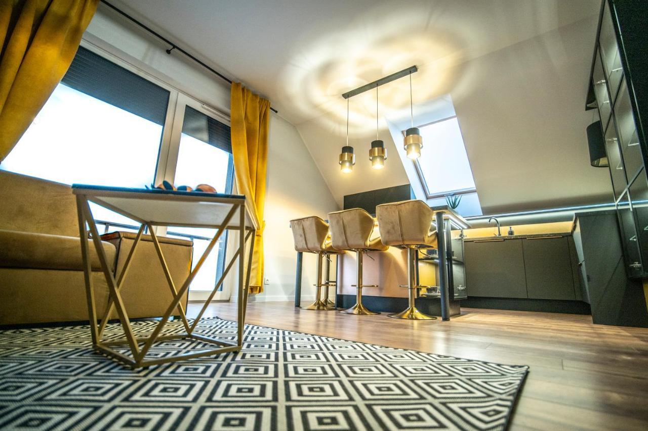 Apartament W Cieplicach Gold Jelenia Góra Eksteriør billede